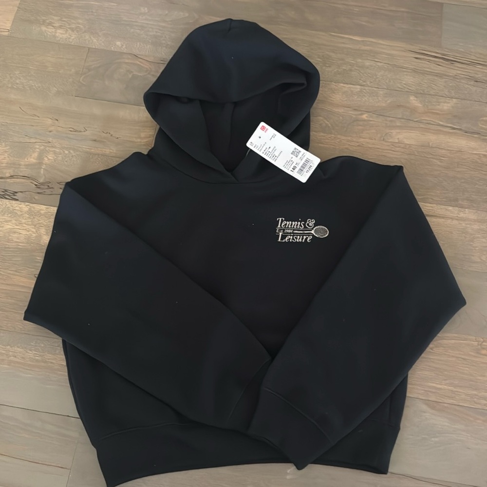 Uniqlo cropped Tennis Hoodie youth size 140 (9-10 yo)